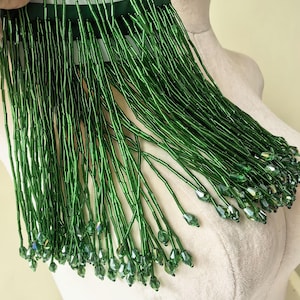 Franja de miçangas de vidro (vendida por metro): Ideal para figurinos de dança e vestidos.