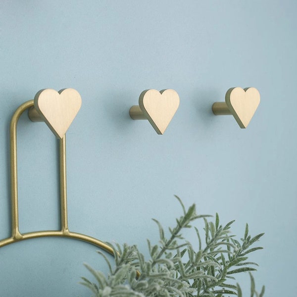 Heart-shaped Brass Hooks Coat Keys Wall Hook Wall-mounted Coat Hangers Racks Hooks Bathroom Scarves Hook Hardware