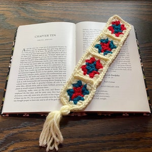 Crochet Bookmark with Tassel, Granny Square Knitted Page Marker, Handmade Yarn Book Tag, Artisan Page Saver, Book Lover Gift, Book Accessory