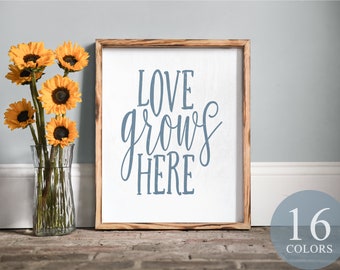 love grows here sign, love grows here quotes, Framewood sign, farmhouse decor, Gardiner gifts, gardening sign, family sign, family room deco