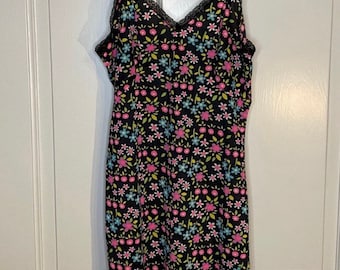 Vintage 1970’s Sears Floral Black Slip Size 9