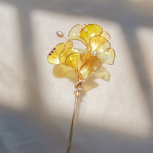Japanese Kanzashi Handmade Sakae Gingko Hairpin