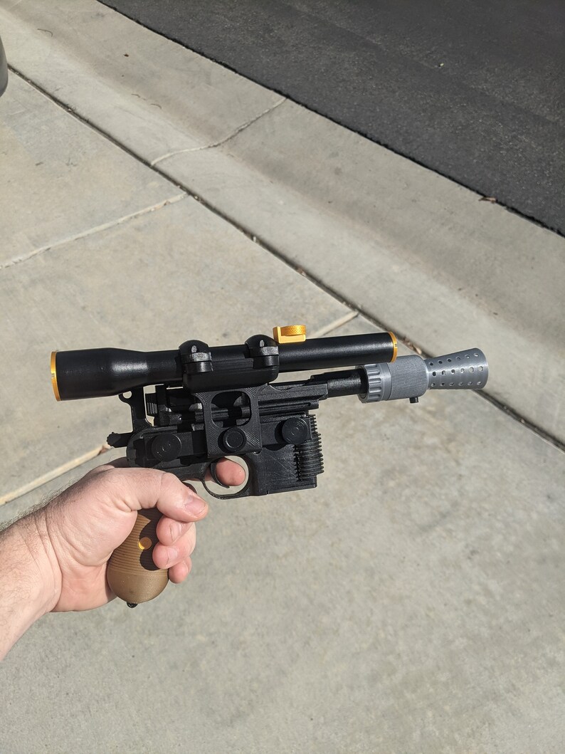 Han Solo/'s DL-44 Blaster Cosplay Replica
