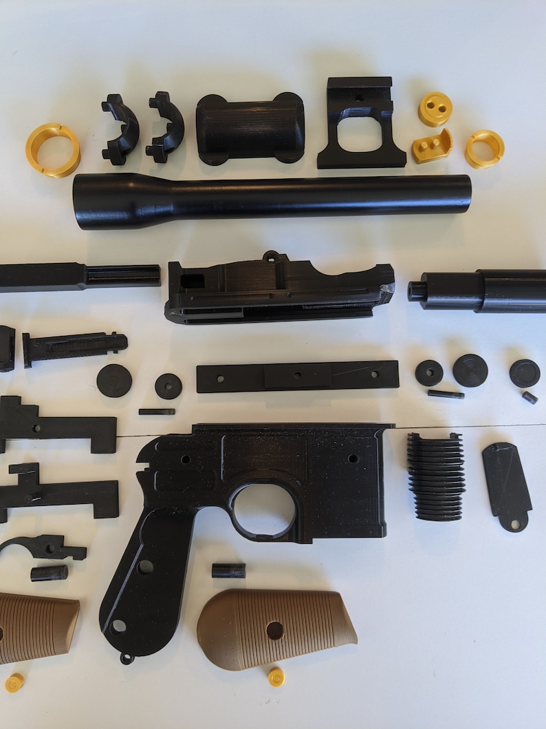 Han Solo/'s DL-44 Blaster Cosplay Replica