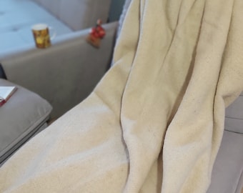 本物の100%ウールブランケット：伝統的な白いスロー、抗菌性、低