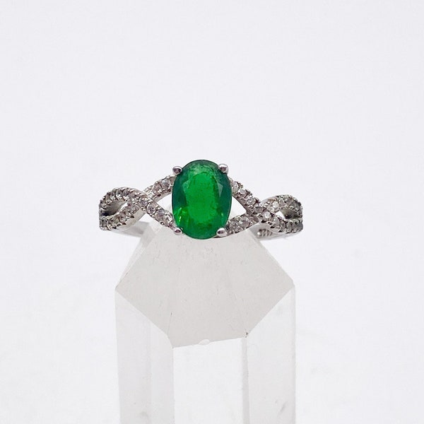 60er Jahre Vintage Ring Silberring mit grünem Stein und weißen Steinen aus 925 Silber Größe 57 - 18 mm