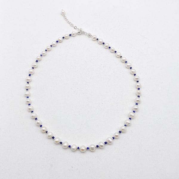 Kette mit echten Vintage Perlen, blauem Lapislazuli und 925 Silber Kugeln und Verschluss  - neu zusammengefügt