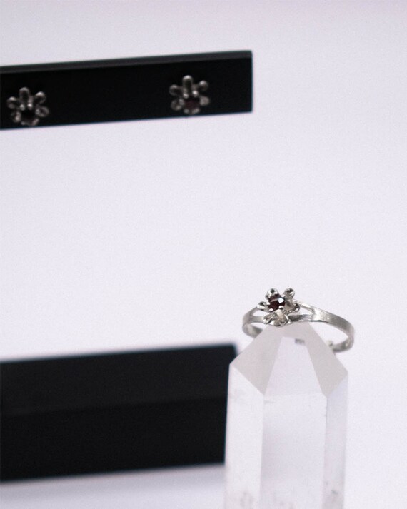 Ring With Stone Vintage Gem