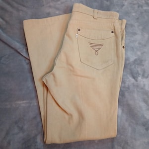 Vintage Levi&#39;s Jeans 1970s 70s Tan Beige Embroidered Pockets Mid Rise Paper Tag