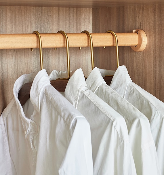  Barras de madera para colgar ropa resistente, soporte de pared  para barra de armario de madera, soportes para poste de armario, postes de  armario con brida y tornillos (tamaño : 31.5