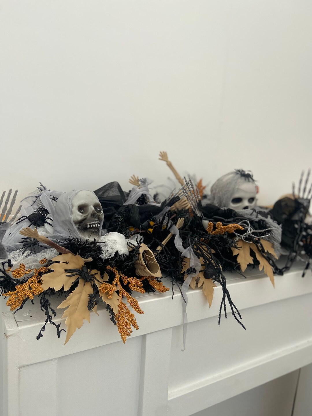Halloween / Fall Garland for Mantle Scary & Spooky Decor Decor for