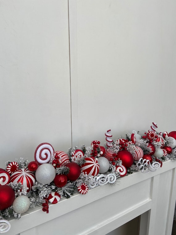 Weihnachtsgirlande • Weihnachtsmantle • Rot & Weiß Weihnachtsdekor • Lustige und festliche Dekoration