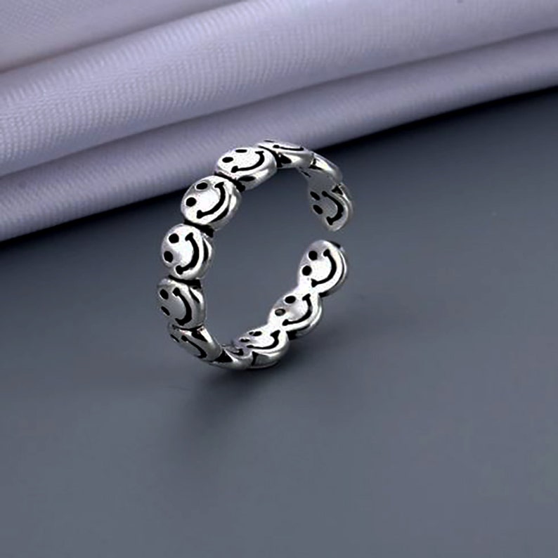 Open Rings Fashion Jewelry Best Gift Smiling Face Rings Punk Hip Hop Ring Vintage Ancient Ring Rings for Women Happy Face Rings
