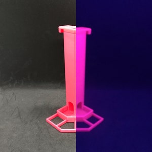 UV Reactive Seahorse Feeder / Glowing Seahorse Feeder / Seahorse Feeder / Fluorescent UV Aquarium Accessory/ Black Light Aquarium Accessory