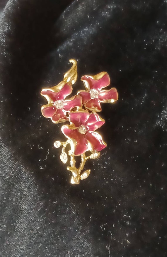 Beautiful 1950s red flower brooch/pin - image 1