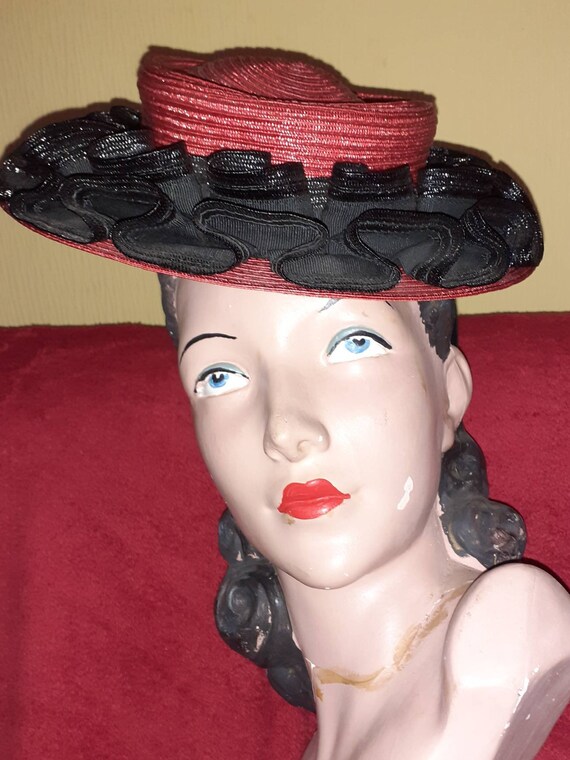1940s ladies straw hat.