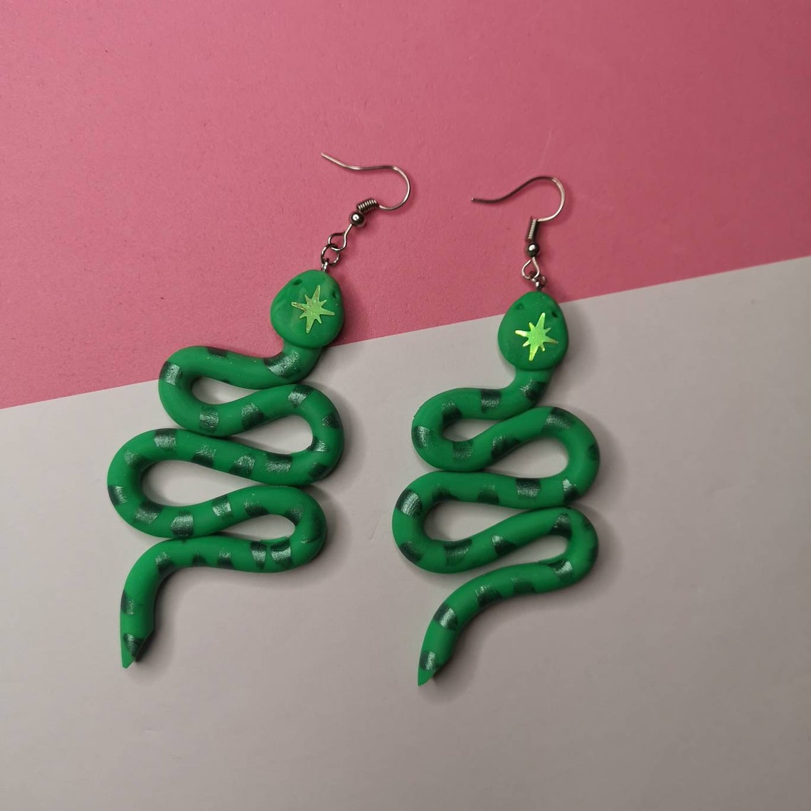 Green handmade snake earrings. Hypoallergenic silver Large | Etsy