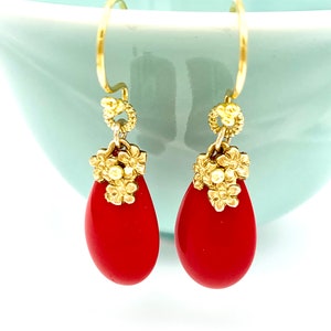 Vintage floral style crimson red teardrop and gold earrings