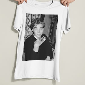 leonardo dicaprio black and white top tee vintage T-Shirt , long sleeve , sweatshirt Retro T-shirt