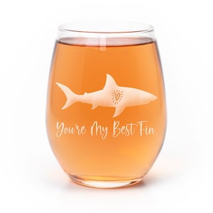 Youre My Best Fin Shark Stemless Wine Glass - Shark Week Gift, Shark Pun, Best Friend, Best Friend Gift, Shark Lover, Christmas Gift