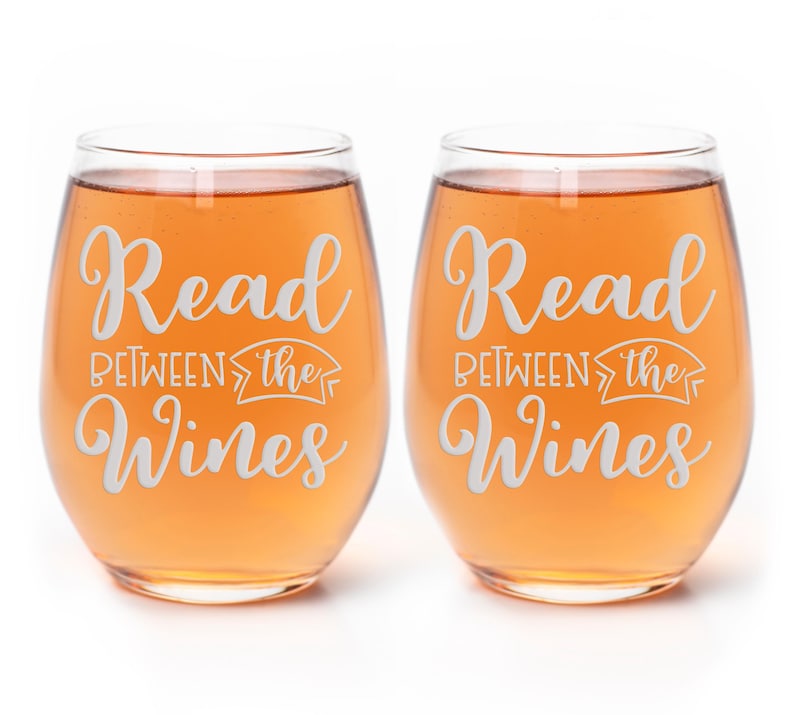 Read Between The Wines Stemless Wine Glass - Book Club Gift, Book Worm Gift, Book Lover Gift, Funny Wine Saying, Bookish Wine Gift Bild 5