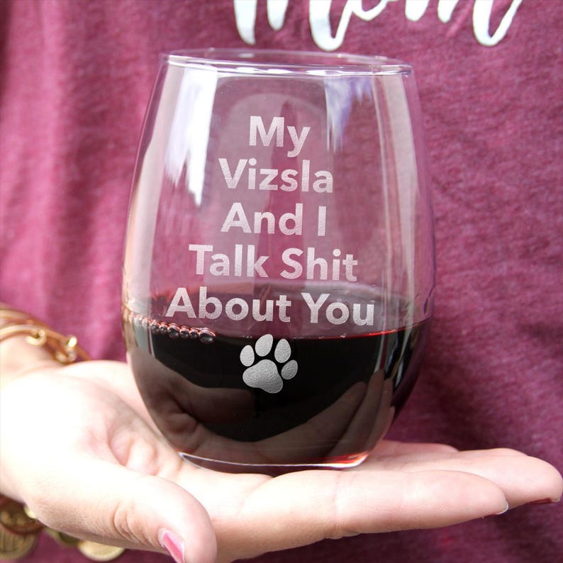 Etched Vizsla Stemless Wine Glass - Funny Dog Mom Gift image 3