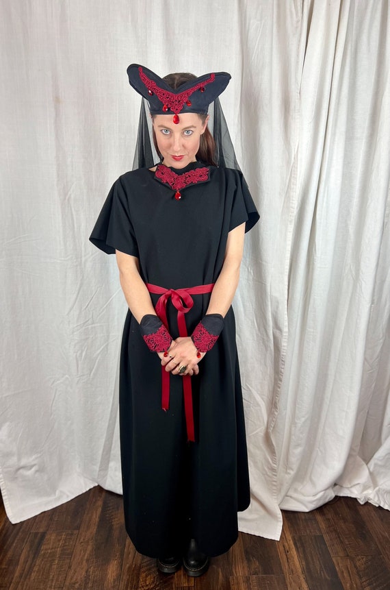 VINTAGE Gothic Sorcerer/Vampire Costume Dress