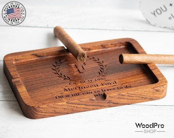 Cadeau de cendrier de qualité supérieure en bois fabriqué à la main pour les smolers, nom de famille monogramme, cadeau de mariage personnalisé pour couple, cadeau souvenir mémorable