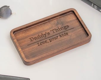 Personalized Daddy&#39;s Things Wooden Catchall Tray with Kids&#39; Names - Unique Father&#39;s Day Gift, Birthday Present for Dad, Engraved Organizer