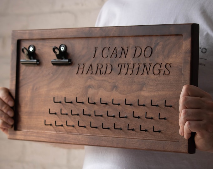 Personalized Wooden Medal Holder for Runners, Ideal for Race Bibs and Medals, Unique Running Gift, Personalized Sports Medal Hanger for him