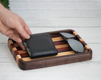 Bandeja catchall de madera personalizada, plato de baratija regalo personalizado para él, regalo de cumpleaños personalizado para esposo, organizador de bandeja de valet para hombres