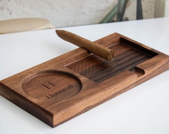 Custom Engraved Wooden Cigar Ashtray with American Flag and Monogram, Personalized Patriotic Cigar Holder for him, Cigar Aficionados Gift