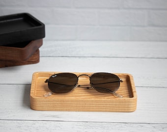 Bandeja de valet de madera personalizada, bandeja de descarga de cabecera personalizada, bandeja de cajón de sastre personalizada, bandeja de madera de nogal, bandeja de valet para hombres, llave de coche grabada