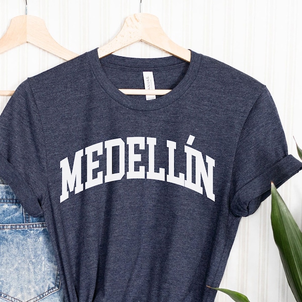 Medellin Tee,Colombia shirt,Bogota Colombia,Colombian Tshirt, Colombia Shirts, Paisa shirt, Coat of Arms T-shirts