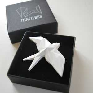 Origami swallow brooch, geometric bird badge, contemporary jewelry gift for bird lover, gift for modern women wedding lapel