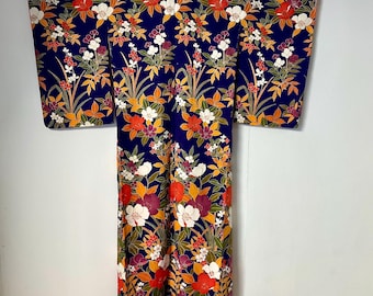 Vintage Japanese women’s long silk formal kimono, floral design