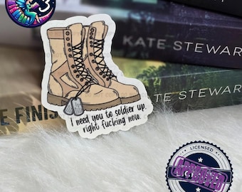 Lizensierter Ravenhood Sticker | E-Reader-Vinyl-Aufkleber | Kate Stuart | Bücherwurm Geschenke | Soldat Auf Tyler