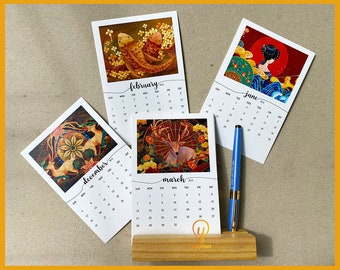 Yingmart 2022 Desk Calendar with Pen holder - Colorful Japanese-style Painting, Vertical calendar with Wood Stand for New Year Gift