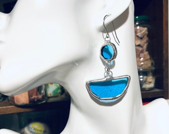 Boucles d’oreilles longues pendantes en verre vitrail, bijou en vitrail fait main en France, idée cadeau femme Noël anniversaire amie