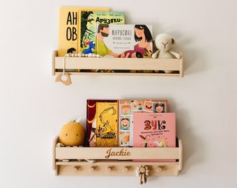 Nursery Wall Mount Bookshelf, Kids Bookshelf, Childs Shelf with Hooks, Kids Library, Mobili Montessori, Nursery Bookshelf with Hooks