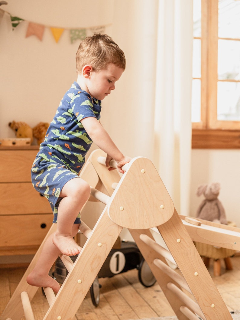 Montessori meubels set van drie items, klimboog peuterhelling Montessori driehoek, houten fitnessruimte Kletterdreieck, klimhal Dreieck afbeelding 2