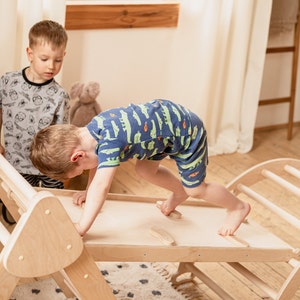 Montessori meubels set van drie items, klimboog peuterhelling Montessori driehoek, houten fitnessruimte Kletterdreieck, klimhal Dreieck afbeelding 4