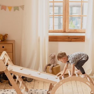 Montessori meubels set van drie items, klimboog peuterhelling Montessori driehoek, houten fitnessruimte Kletterdreieck, klimhal Dreieck afbeelding 6