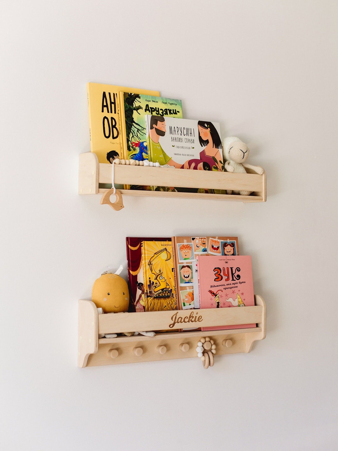 Wall Mount Nursery Bookshelf, Montessori Bookshelf, Nursery Bookshelf