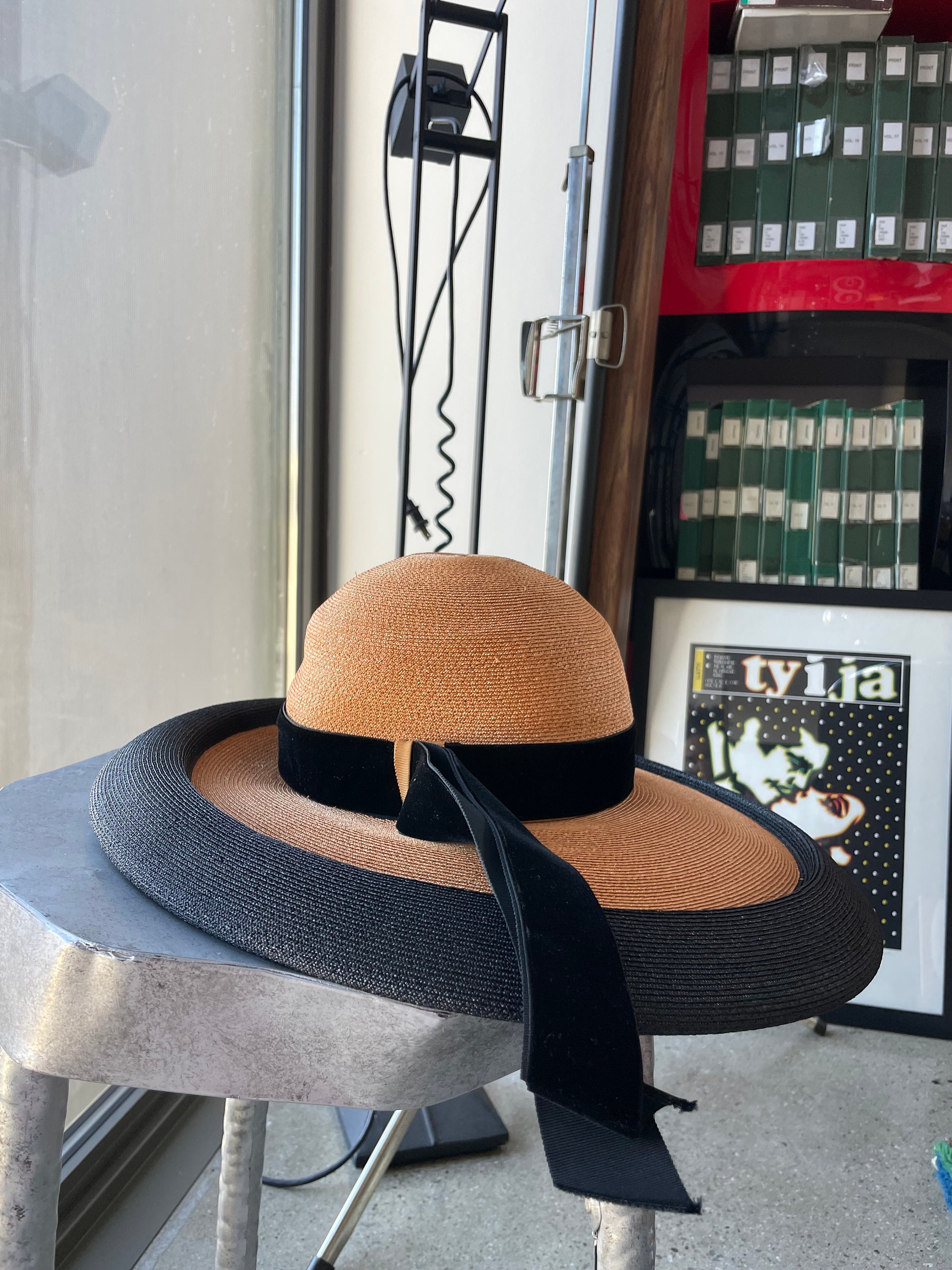 LOT_34 ELSA SCHIAPARELLI Couture Vintage Panama Original  display picture 1