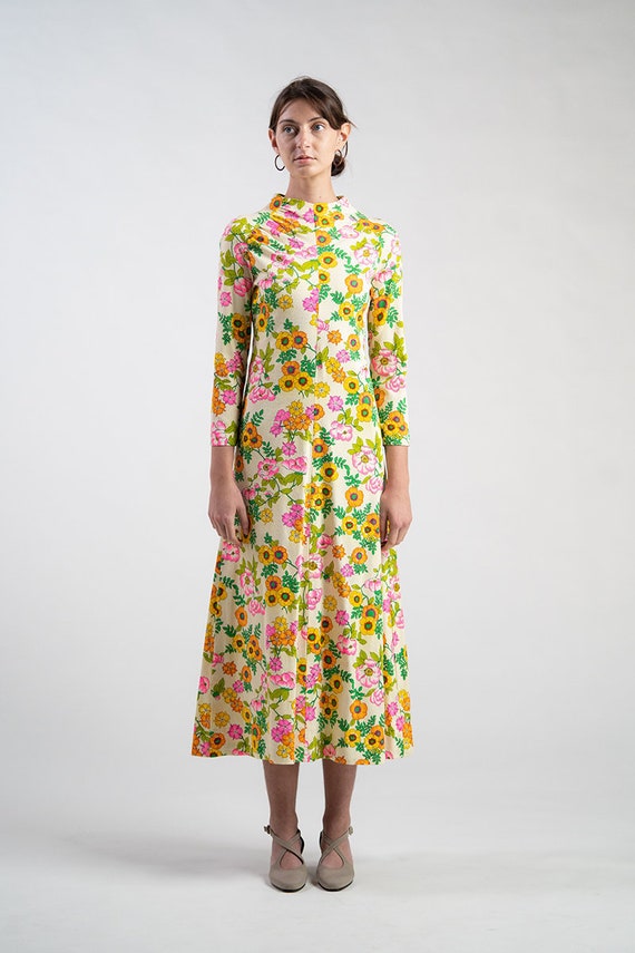 Vintage 60s Mod psychedelic dress.