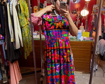 60s Hawaiian barkcloth psychedelic dress open back vintage tiki