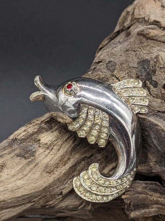 Amazing Solid Silver Art Deco Dolphin Brooch with… - image 1