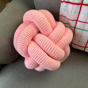 Crochet Knot Pillow