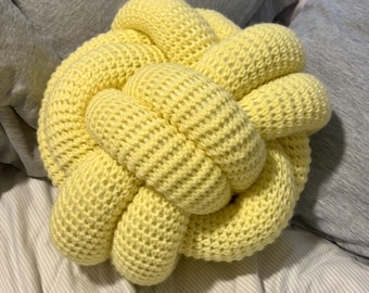 Crochet Knot Pillow